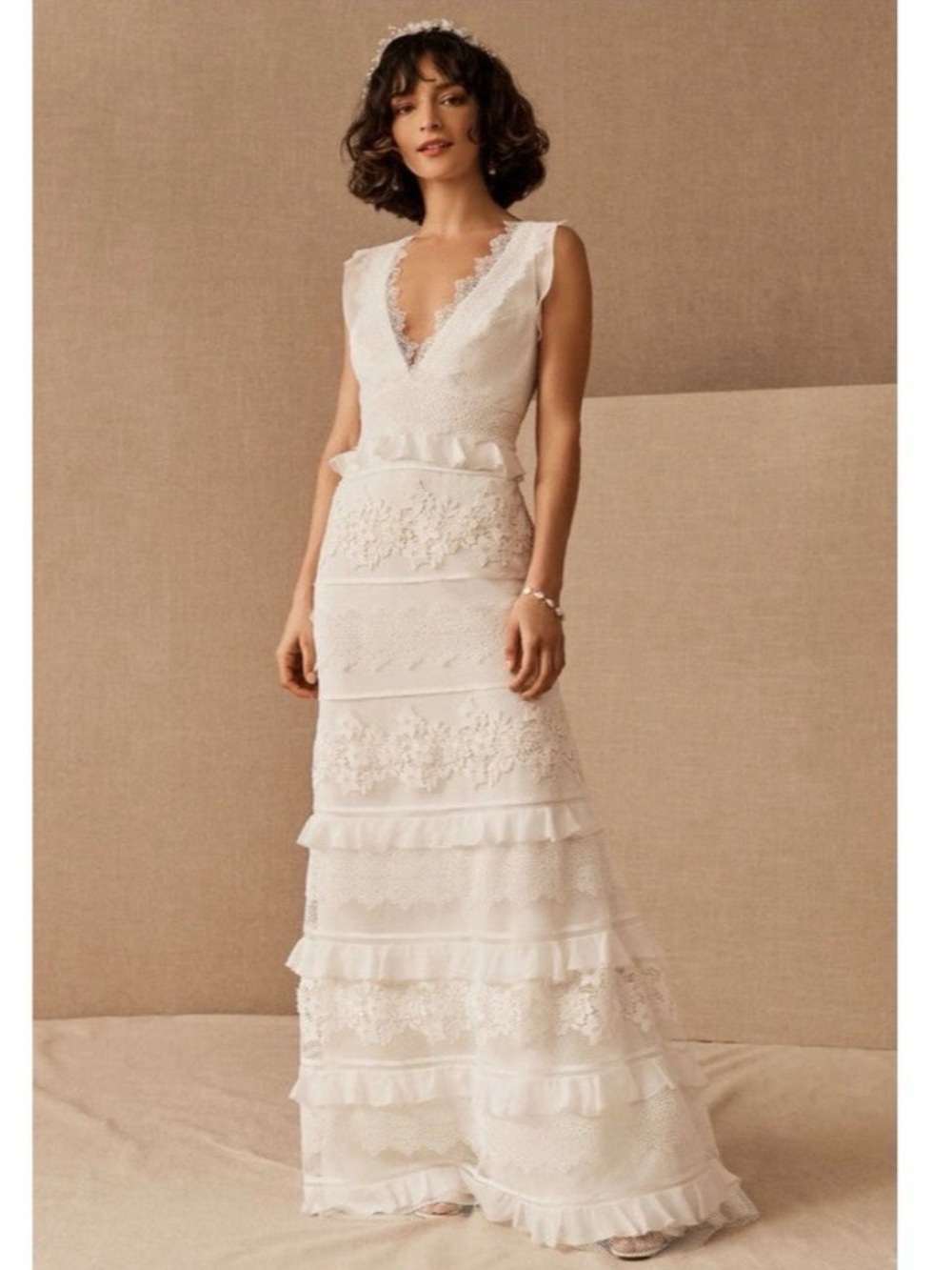 Elegant White Lace Tiered V-Neck Maxi Dress
